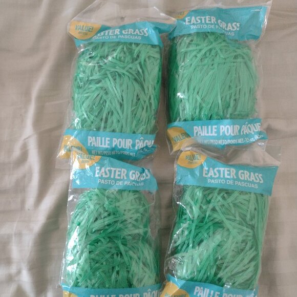 Lot of 4 NEW paper easter grass packs - Picture 1 of 2